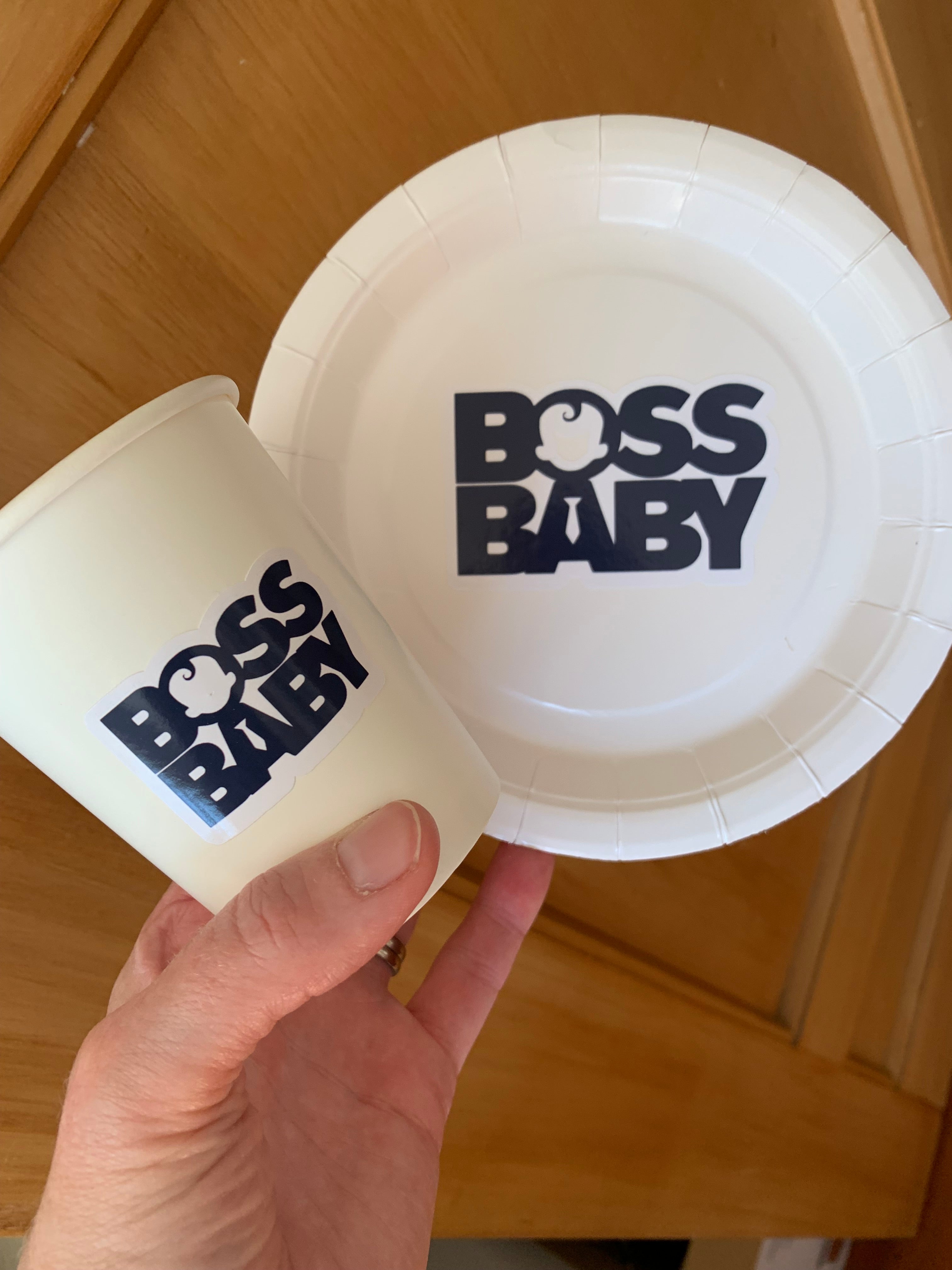 BOSS BABY TABLEWARE - SALE PACK OF 30